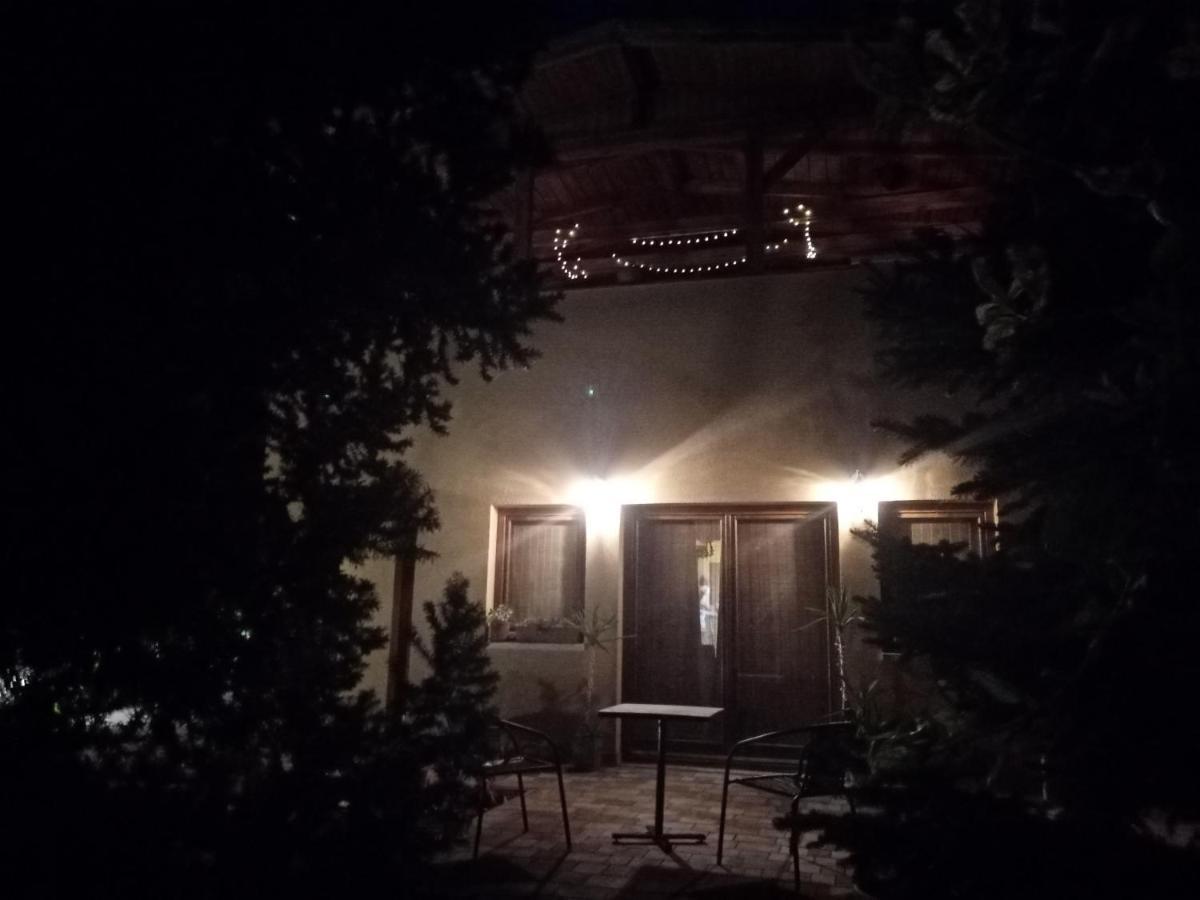 Jazmin-Szieszta Apartmanhaz Balatonfuered Exterior photo